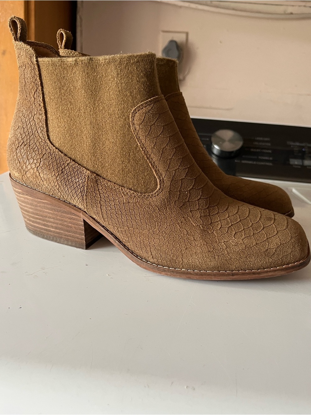 Crown Vintage Booties